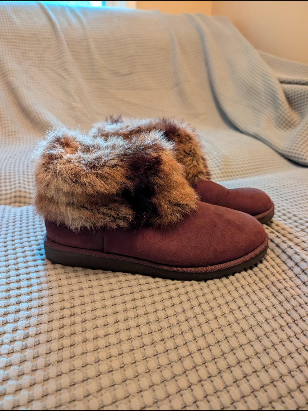 Women's Faux-Fur Cuff Winter Boots - Brown Size 9